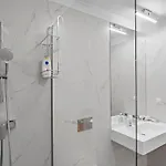 Апартаменти One Cotroceni - Luxurious With Balcony *