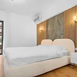 One Cotroceni - Luxurious With Balcony * Бухарест