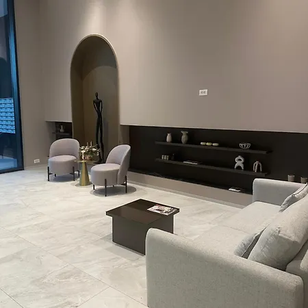 One Cotroceni - Luxurious With Balcony Апартаменты Бухарест