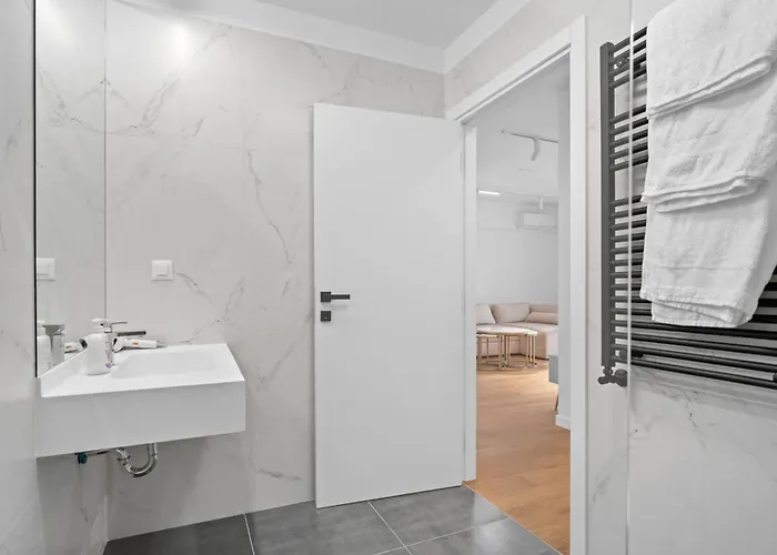 One Cotroceni - Luxurious With Balcony Bukarest